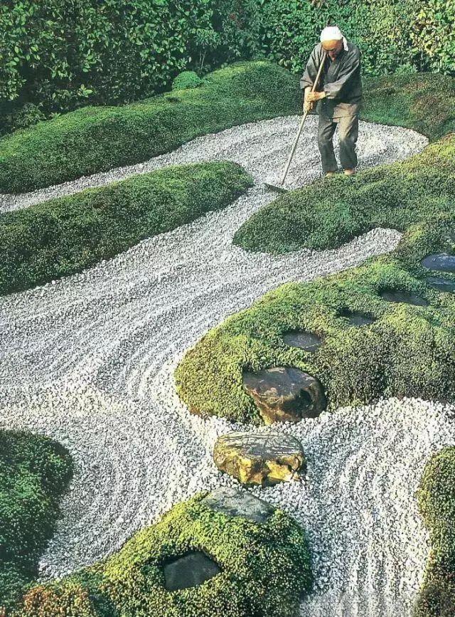 日式庭院景观空间的禅意塑造