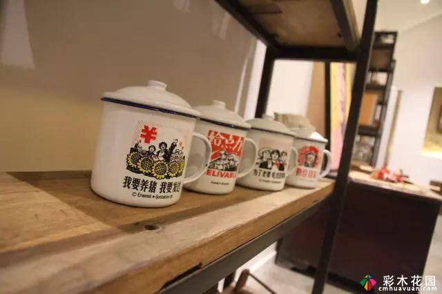 院子的改造叫做美化,用旧砖墙更合理