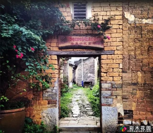这个来自南非的“疯子”把广西的旧农村房子变成了一个美丽的“秘密”