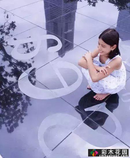 原来的人行道也可以成为空间的主角