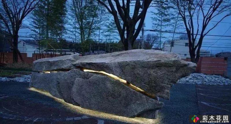 用石头做一个场景，庭院气田来自你。