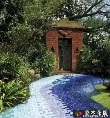 一方的曲折之美