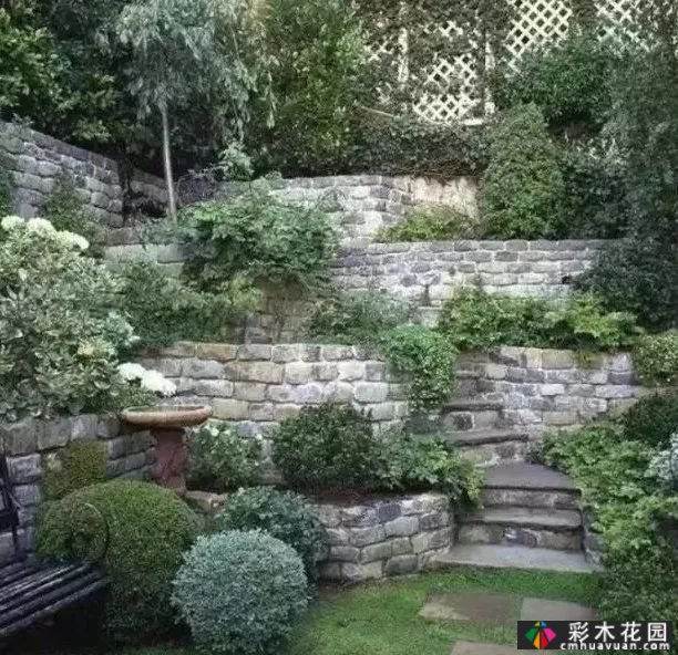 一方的曲折之美