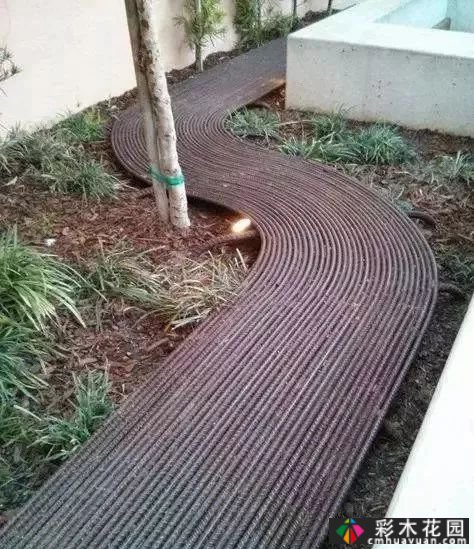 一方的曲折之美