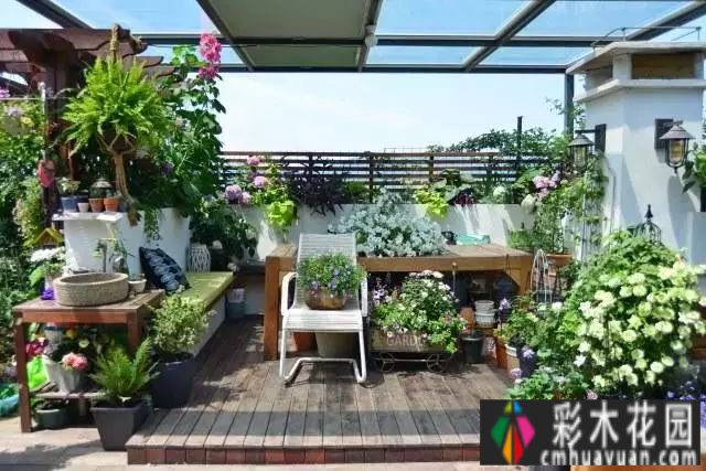 露台花园太美了，买房就得买顶楼
