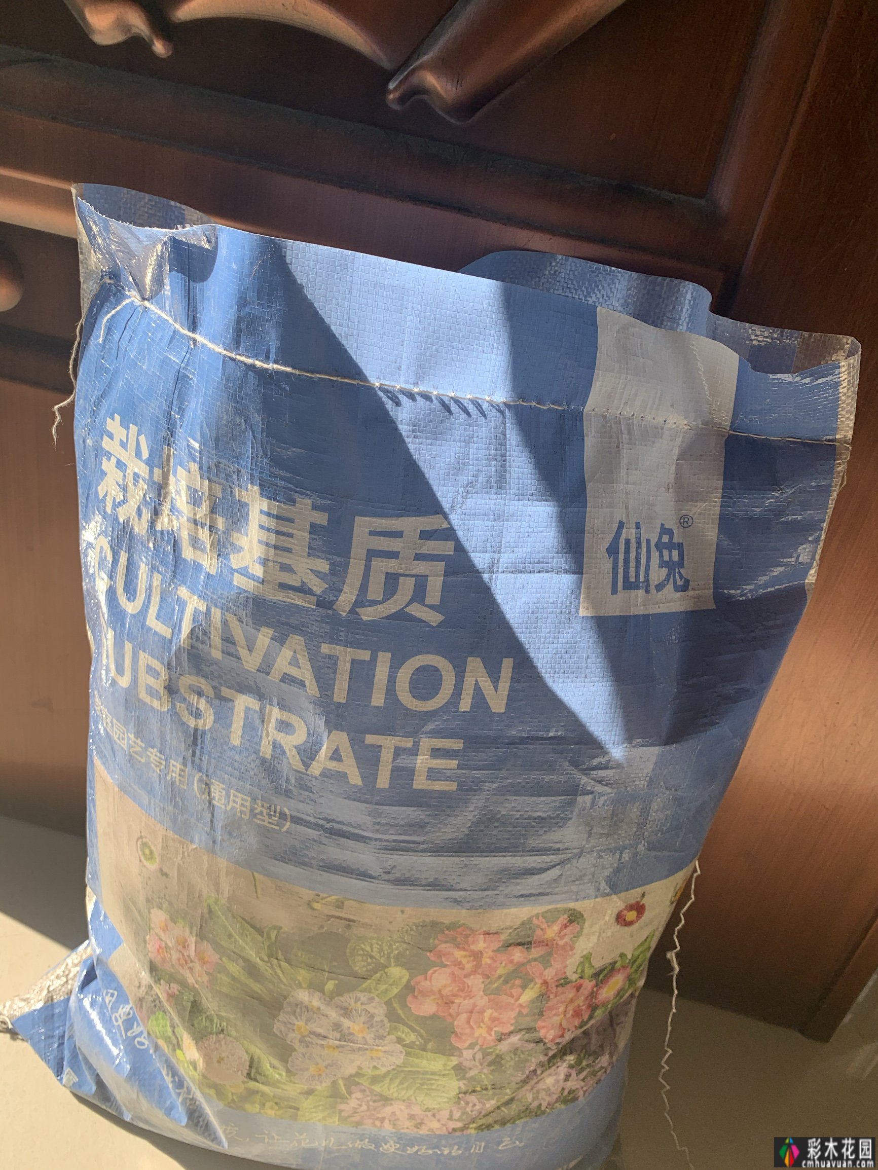 80㎡的露台“made 花园”住在自己亲手做的花园里，每天都像过节一样。