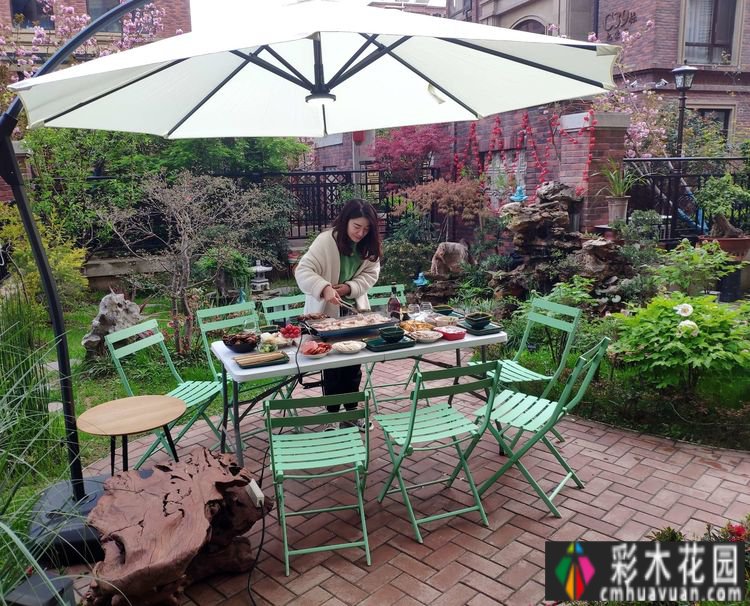 三年匠心打造，一楼90㎡ 庭院 花园，现代与古典交融，美得醉人。