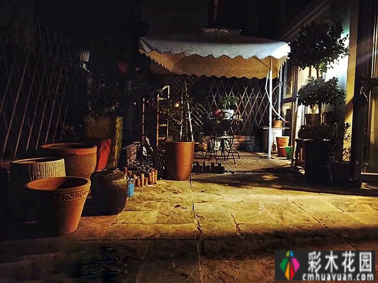 一楼37㎡ 花园装修，繁华都市每天都有花草，好惬意。